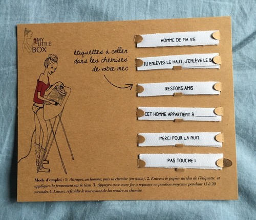 étiquettes coller chemise - À,